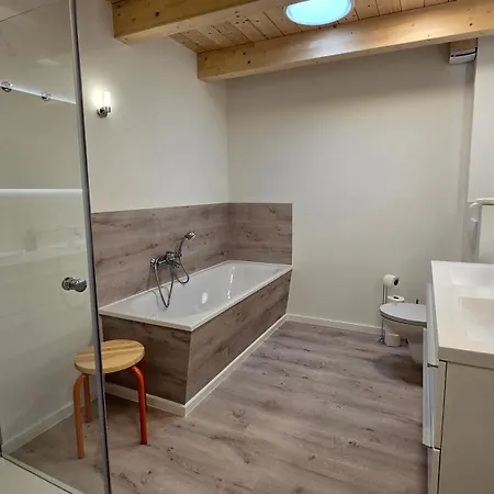 Appartamento Suedgarten Mit Kamin An Der Ostsee